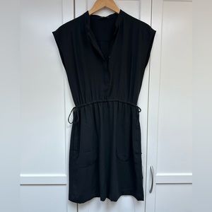 Theory / Size P / Black Dress